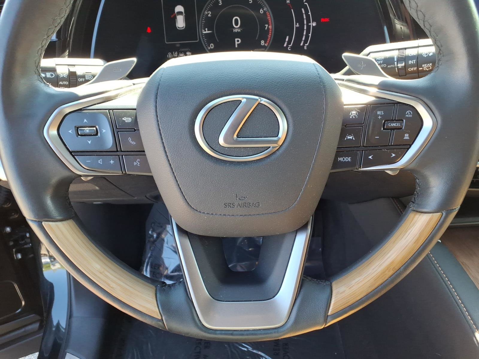 Used 2023 Lexus RX 350 Premium w/ Accessory Package AWD/4WD image 12