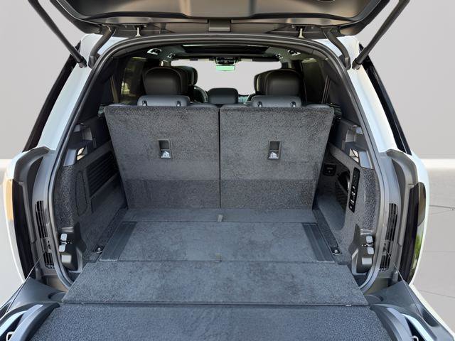 Certified 2024 Land Rover Range Rover Long Wheelbase Autobiography image 35