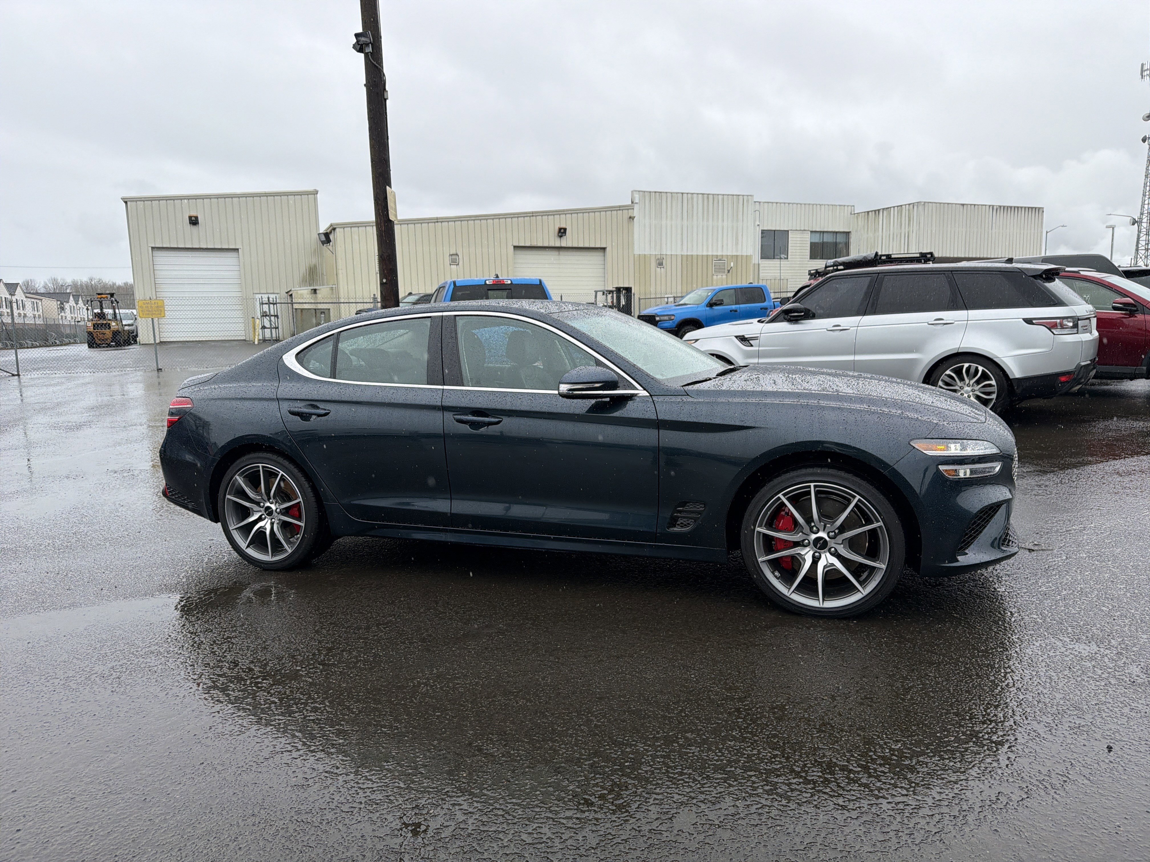 Used 2025 Genesis G70 2.5T image 7
