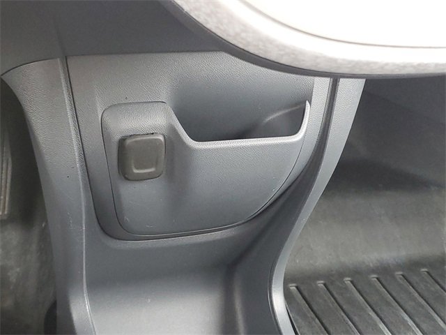 Used 2019 Chevrolet Bolt Premier w/ Infotainment Package image 28