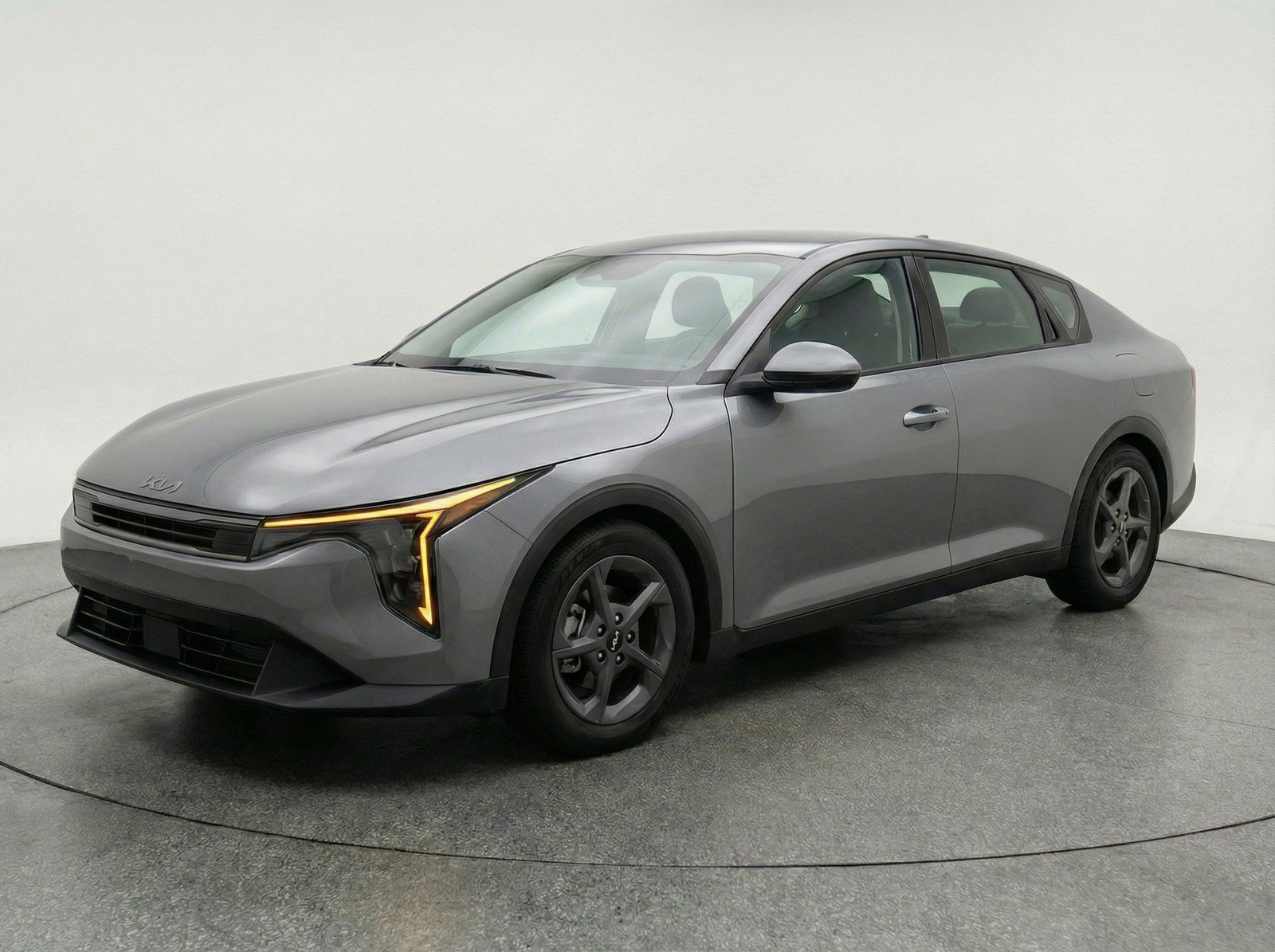 Used 2025 Kia K4 LXS FWD image 3