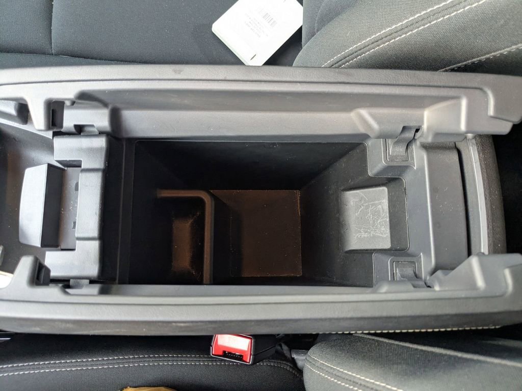 Used 2023 Nissan Rogue S image 26