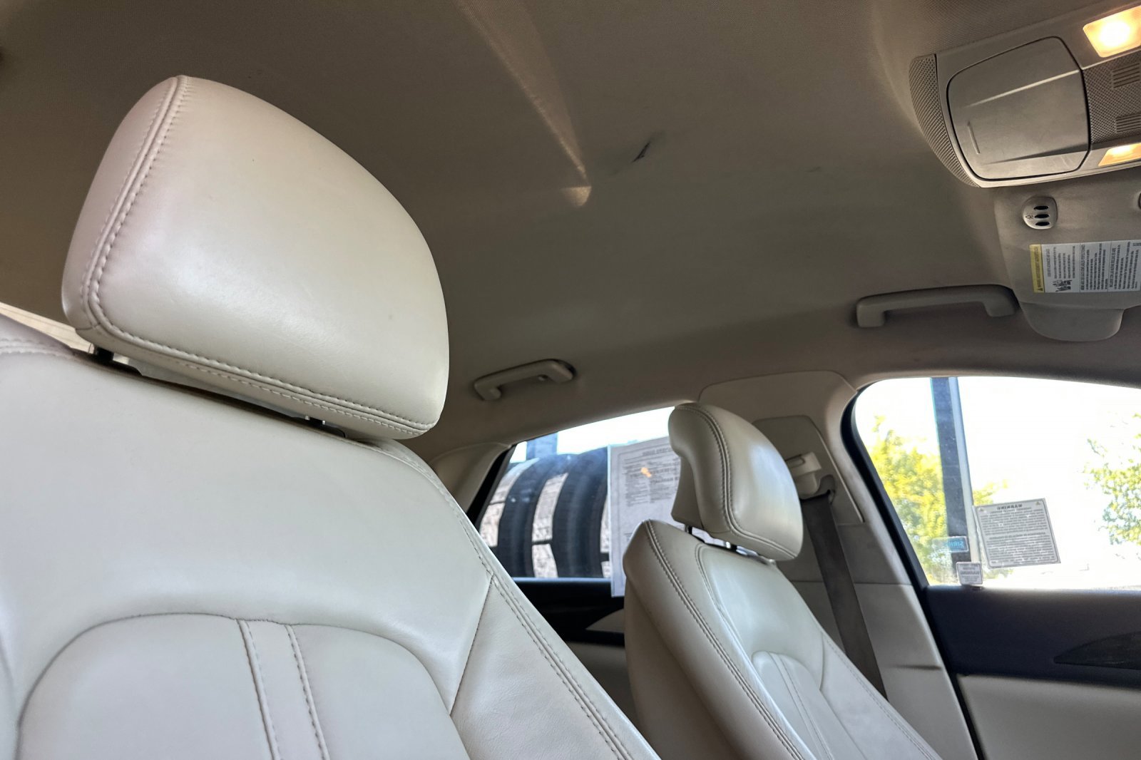 Used 2013 Lincoln MKZ FWD image 16