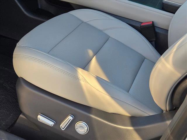 New 2026 Lincoln Nautilus Premier image 4