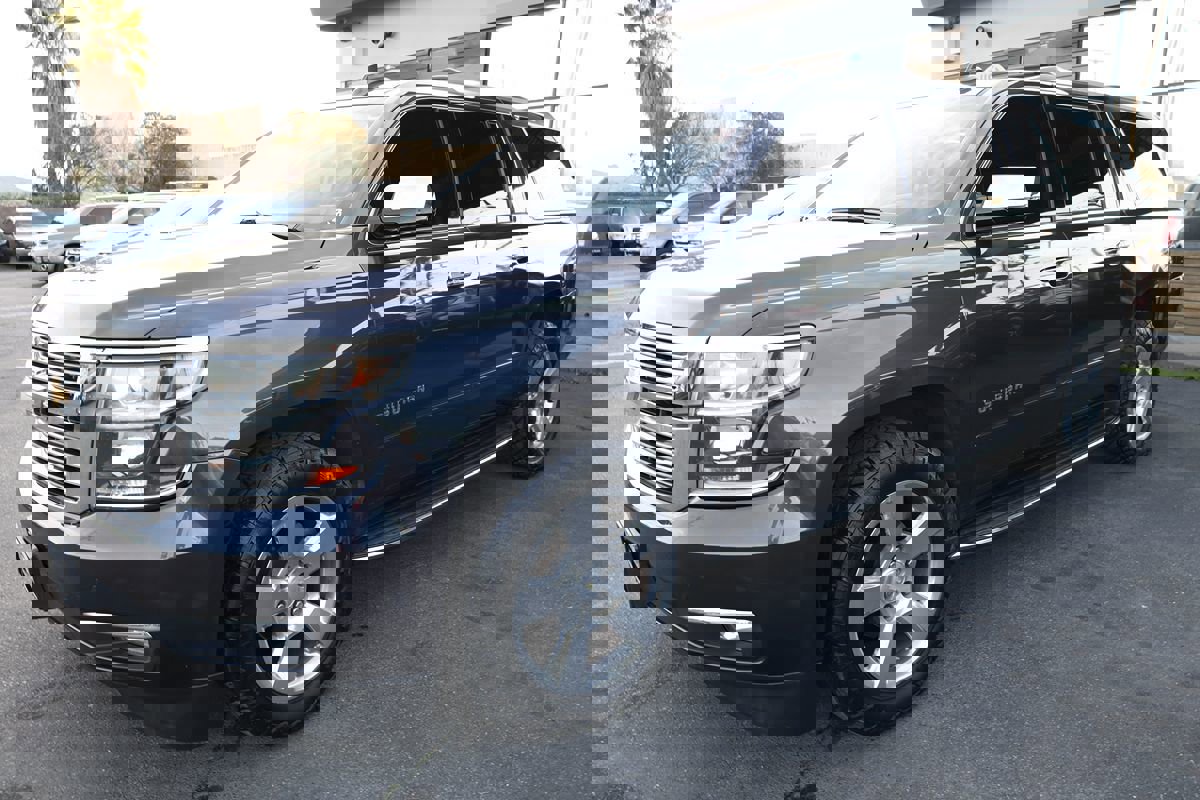 Used 2018 Chevrolet Suburban Premier image 42