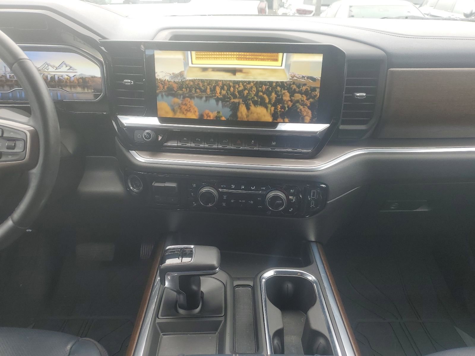 Certified 2022 Chevrolet Silverado 1500 High Country w/ High Country Premium Package image 10