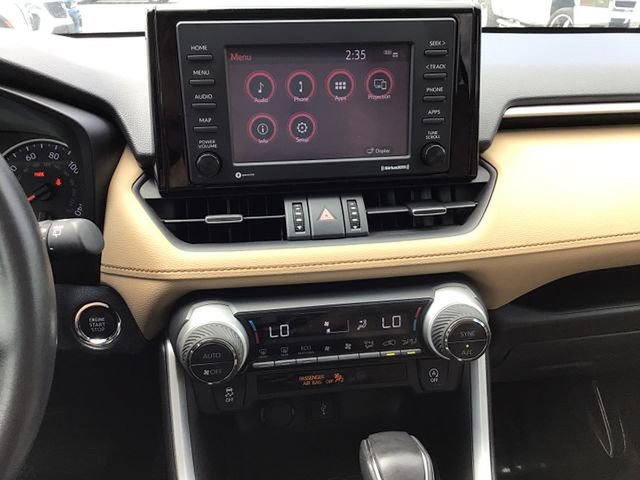 Used 2020 Toyota RAV4 XLE Premium image 26