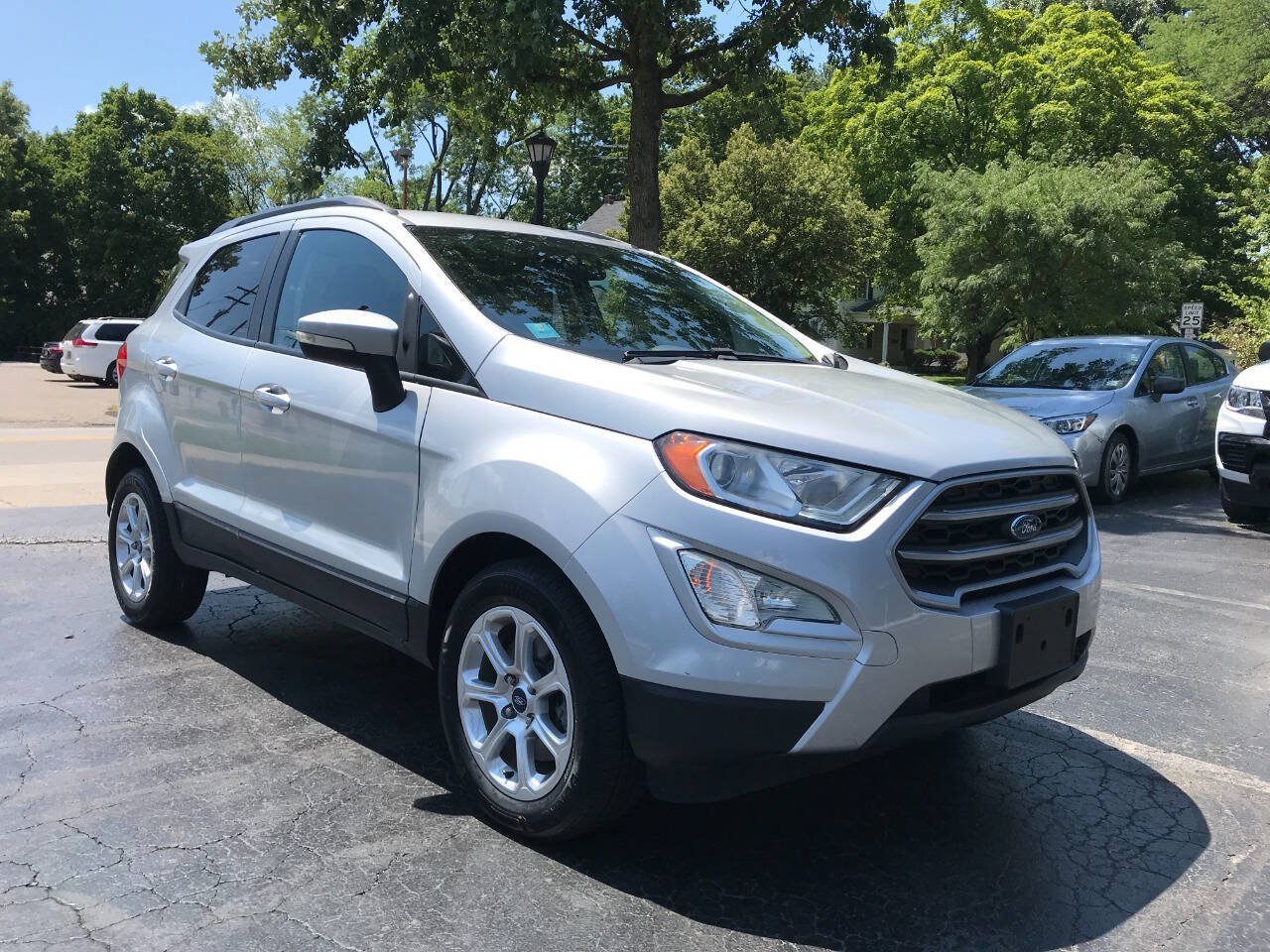 Used 2020 Ford EcoSport SE w/ SE Convenience Package FWD image 2
