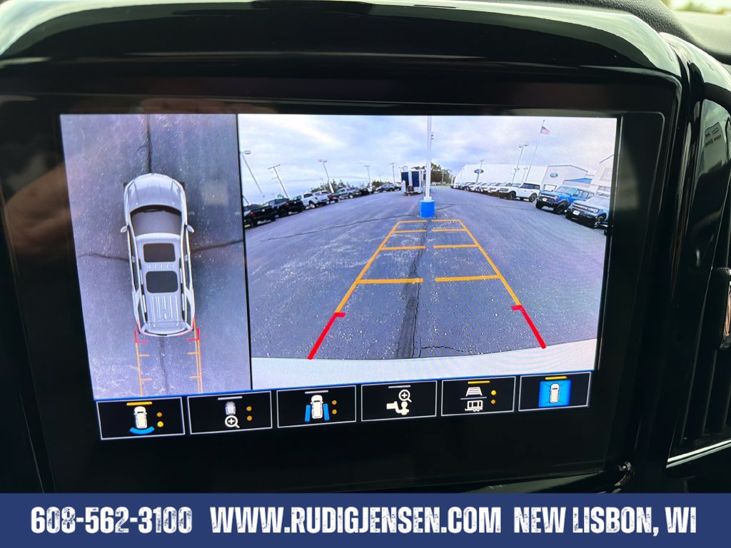 Used 2023 Chevrolet Traverse Premier AWD/4WD image 20