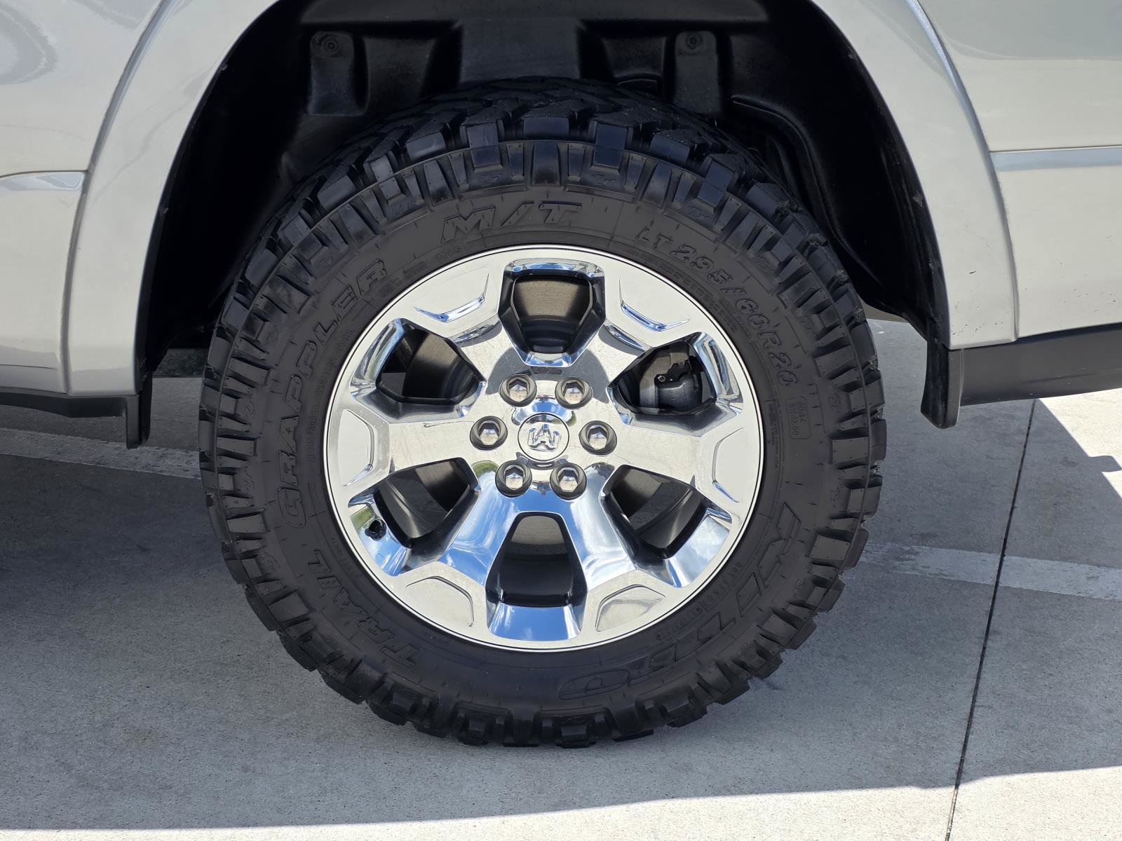 Used 2025 RAM 1500 Big Horn AWD/4WD image 9