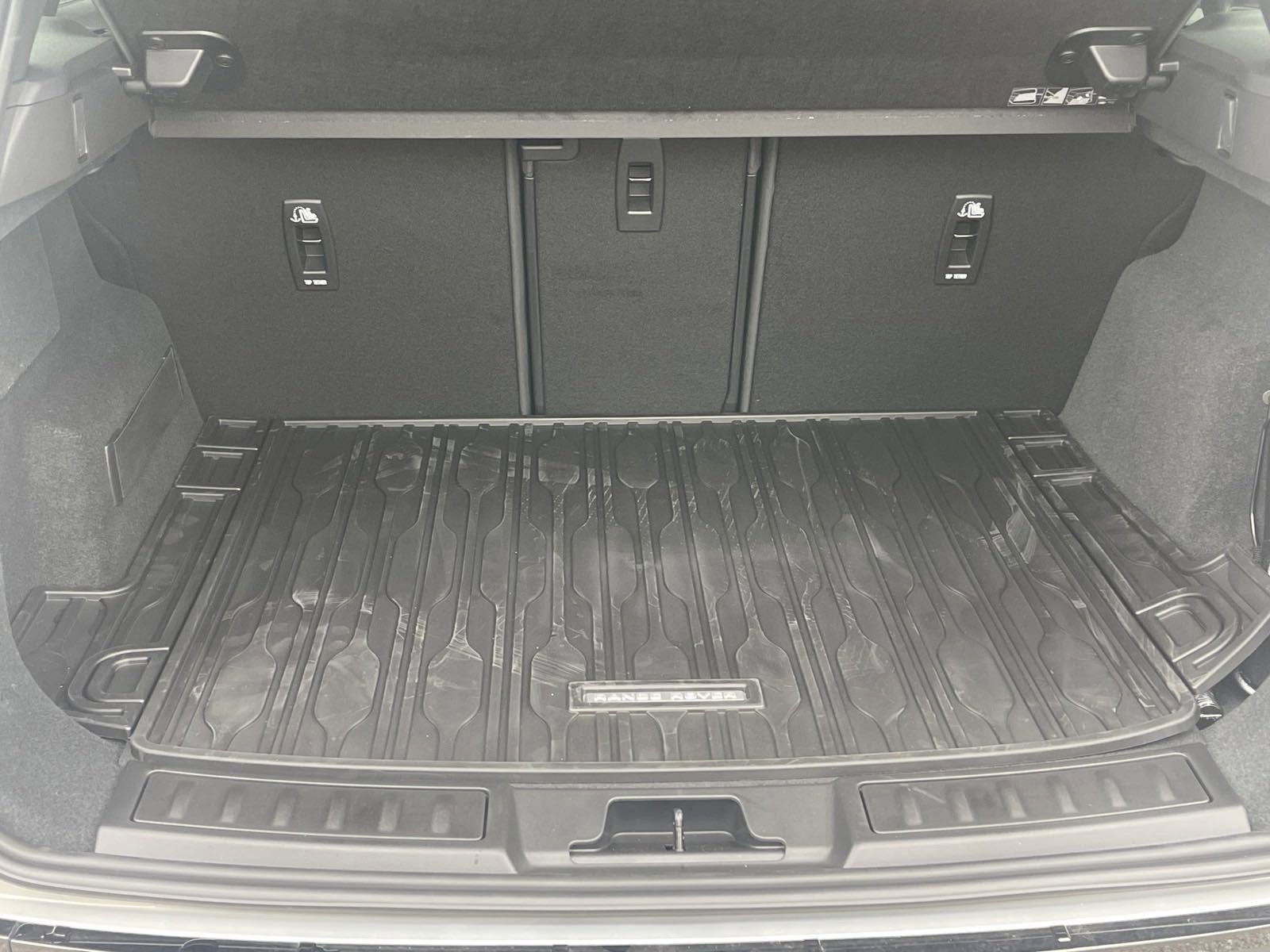 Used 2025 Land Rover Range Rover Evoque S image 26