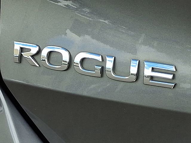 Used 2018 Nissan Rogue SV w/ Sun & Sound Touring Package image 30