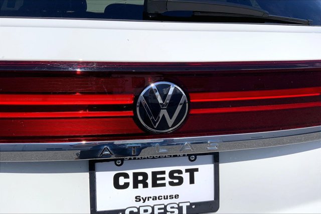 Used 2024 Volkswagen Atlas Cross Sport SE AWD/4WD image 29