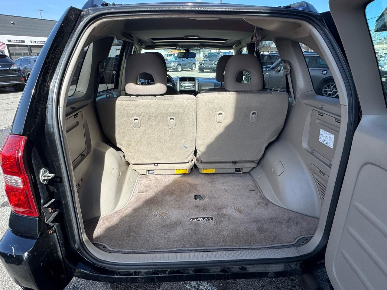 Used 2005 Toyota RAV4 4WD image 21