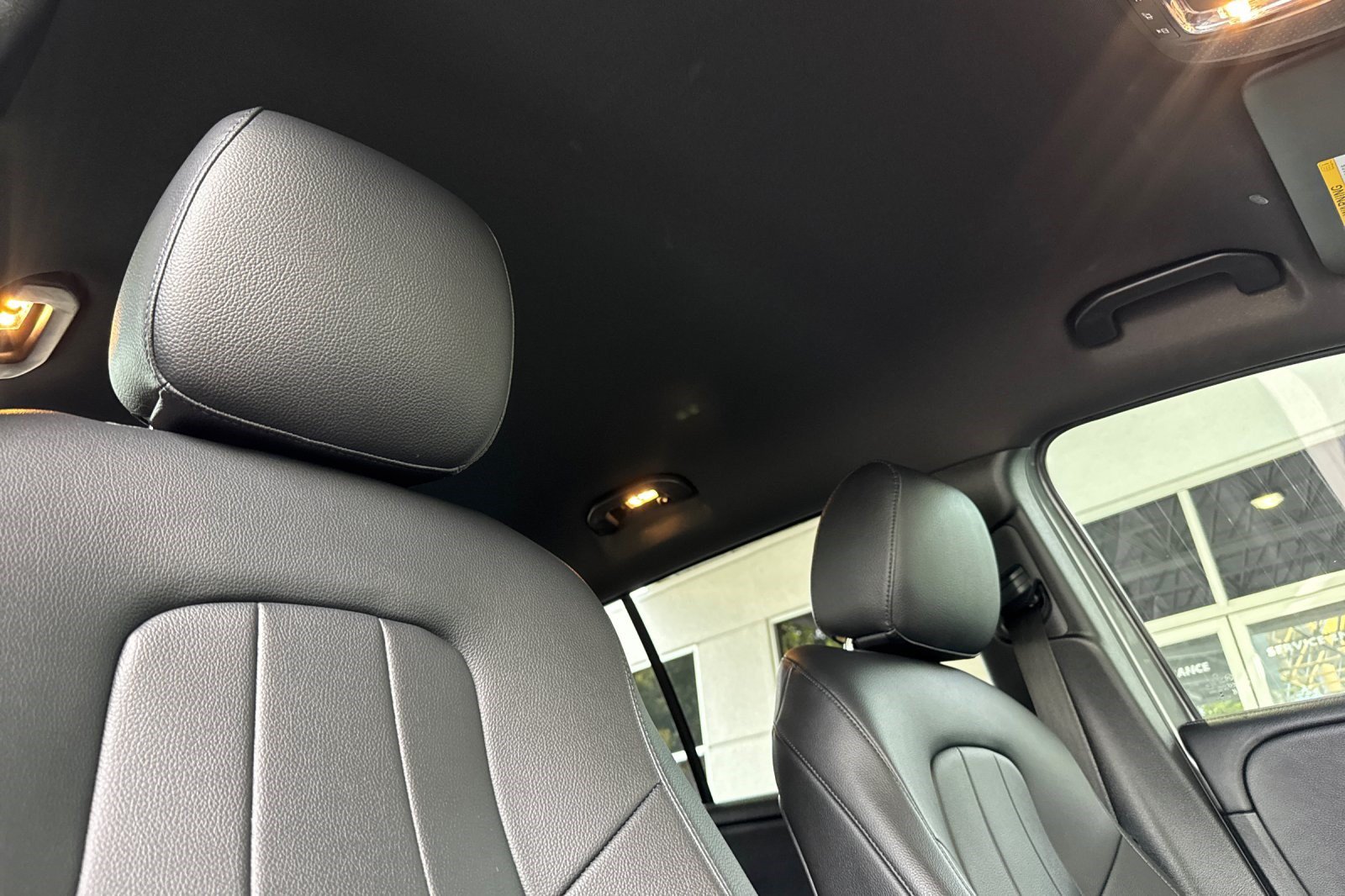 Used 2021 Mercedes-Benz GLB 250 4MATIC image 22