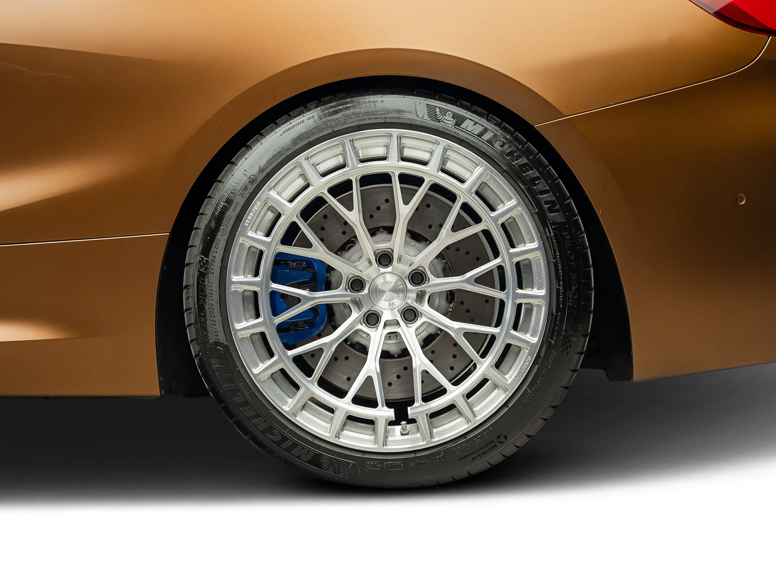 Used 2020 BMW M8 Convertible w/ M Driver's Package AWD/4WD image 26