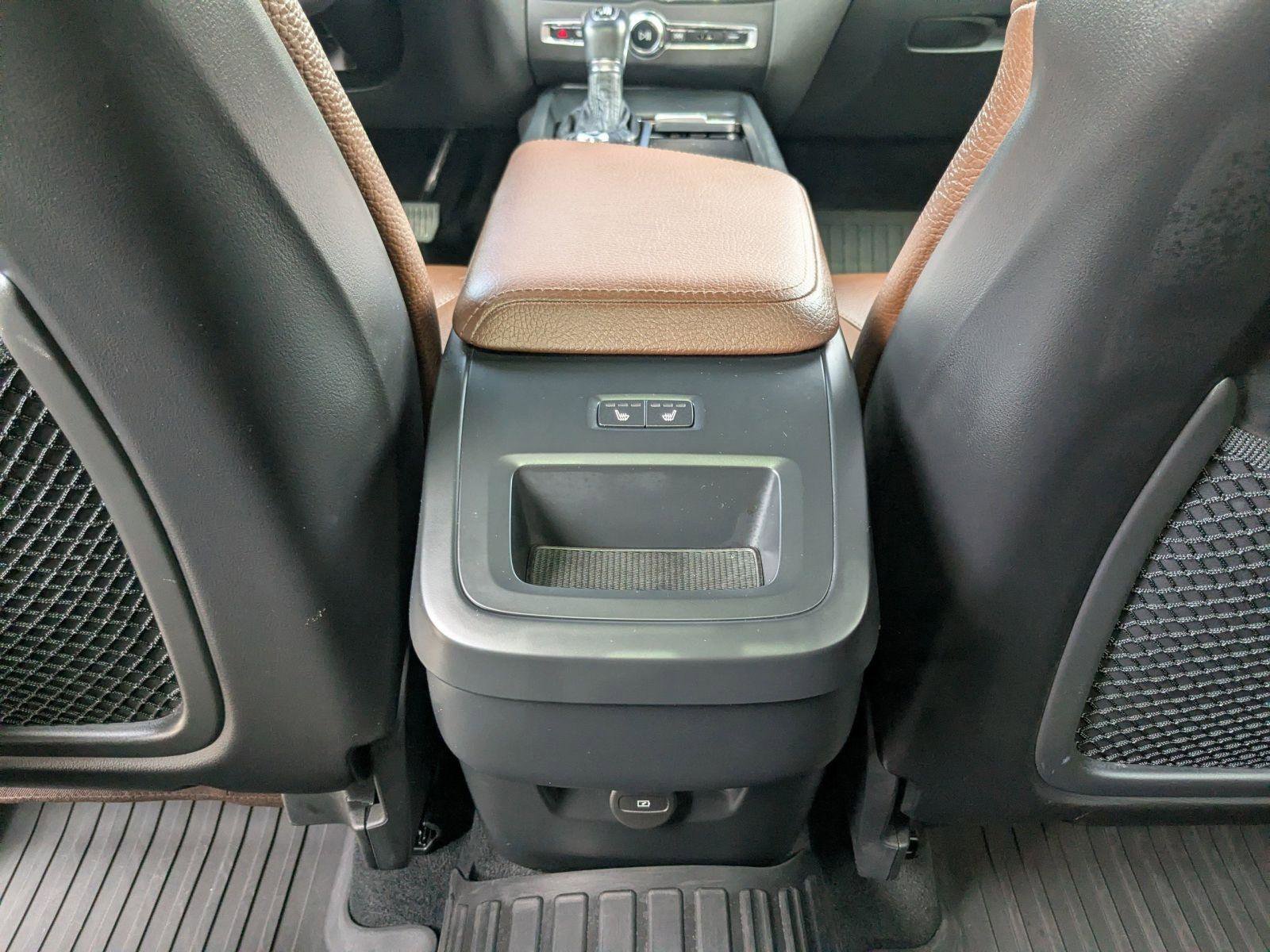 Used 2021 Volvo XC60 T5 Momentum w/ Advanced Package AWD/4WD image 20