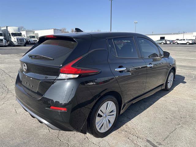 Used 2023 Nissan Leaf S image 4