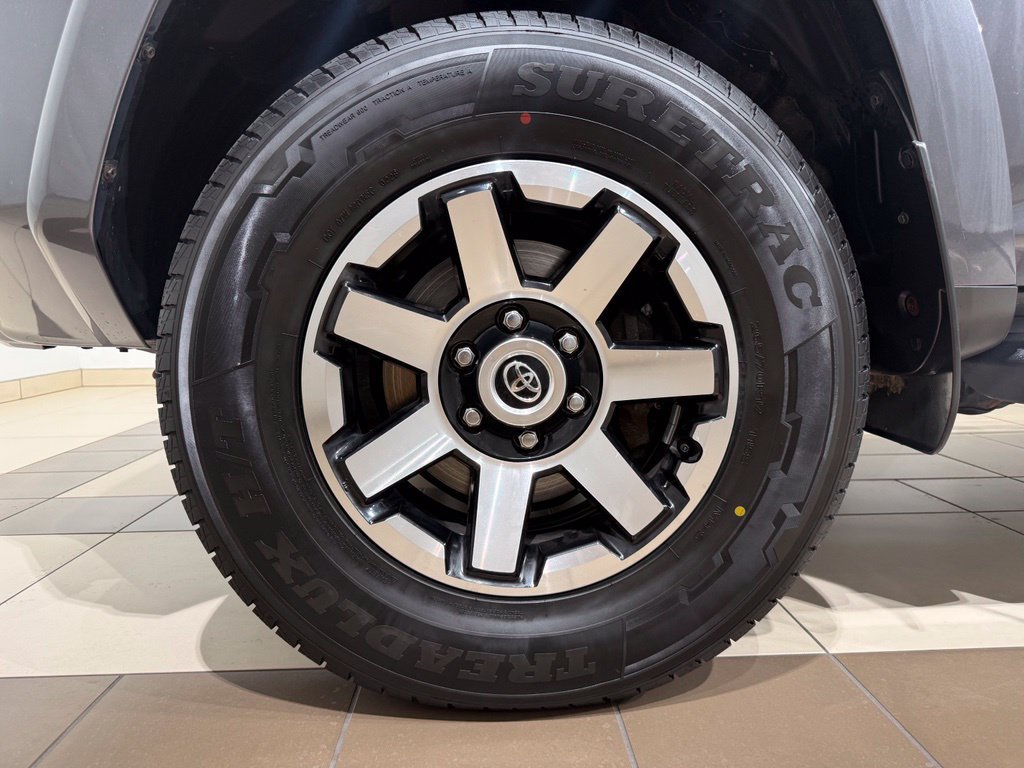 Certified 2023 Toyota 4Runner TRD Off-Road Premium w/ Off Road Premium Plus Package AWD/4WD image 10