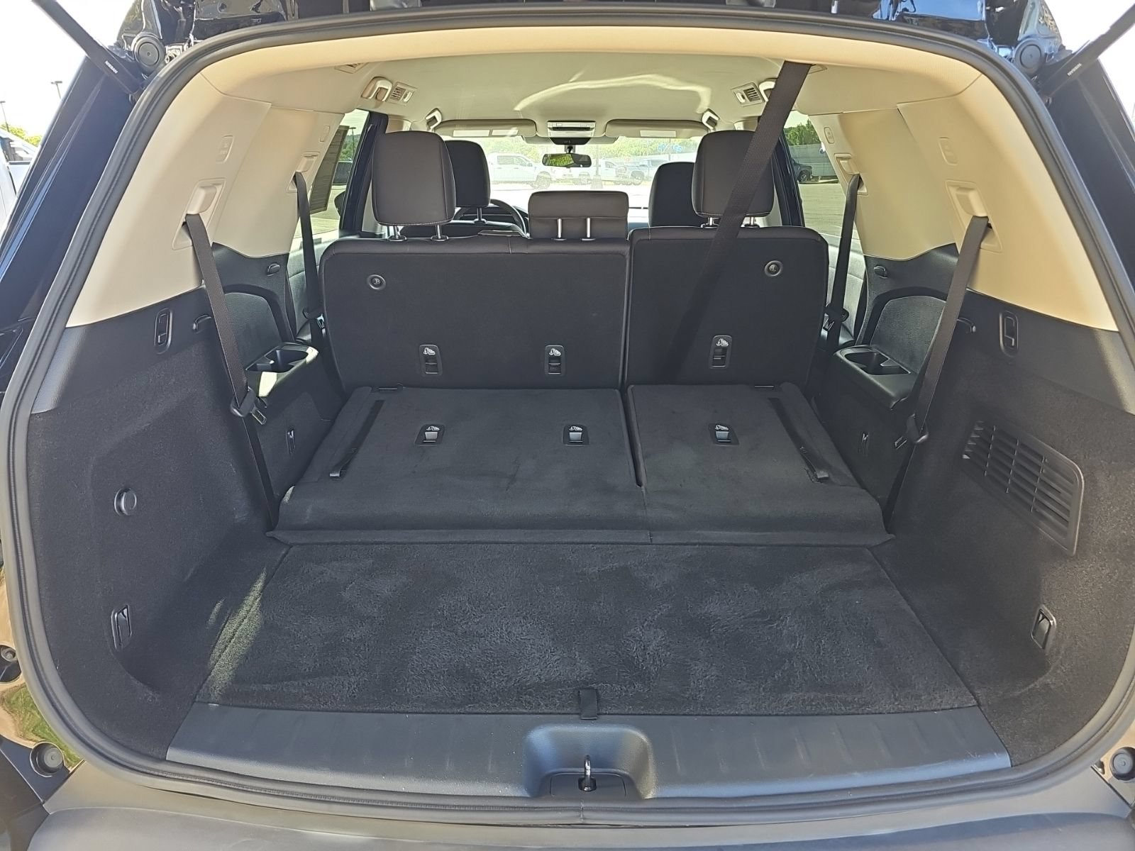 Used 2022 Nissan Pathfinder SV AWD/4WD image 35
