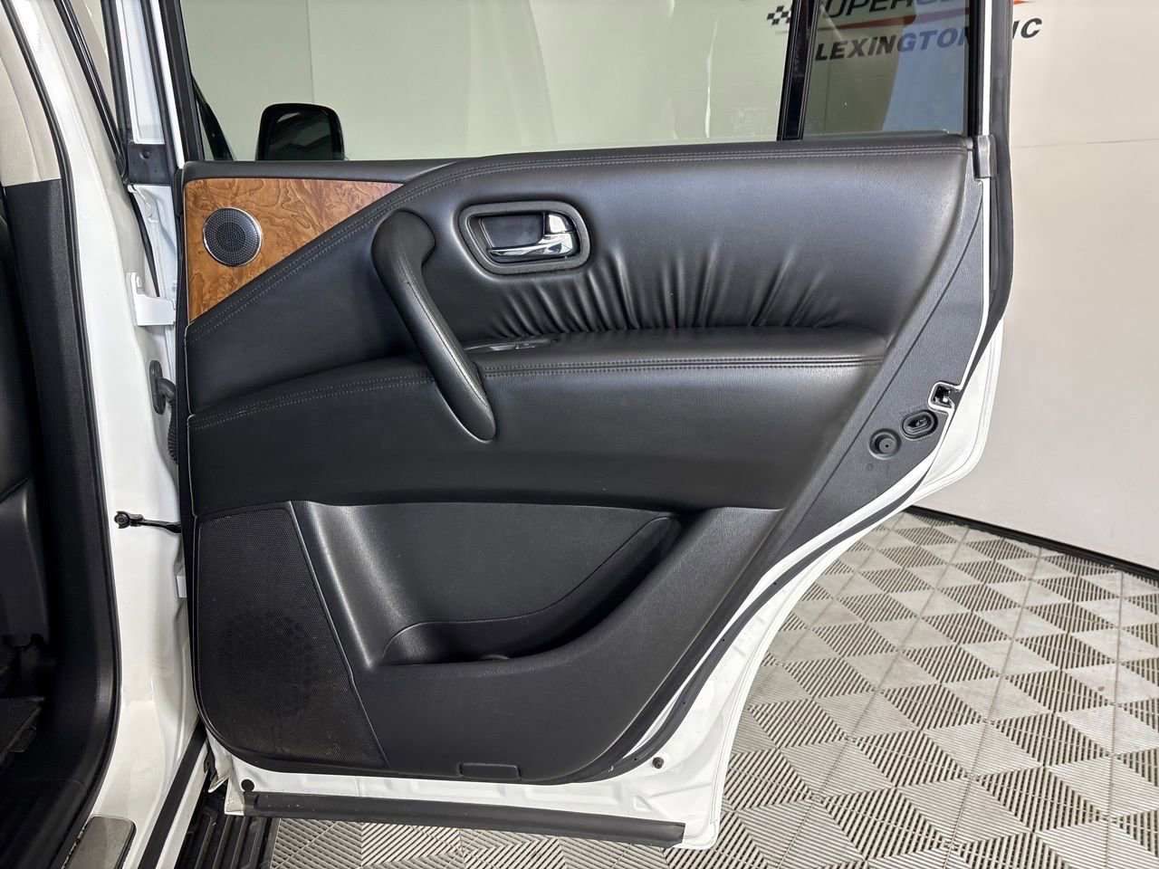 Used 2021 Nissan Armada SL w/ Captain's Chairs Package image 28