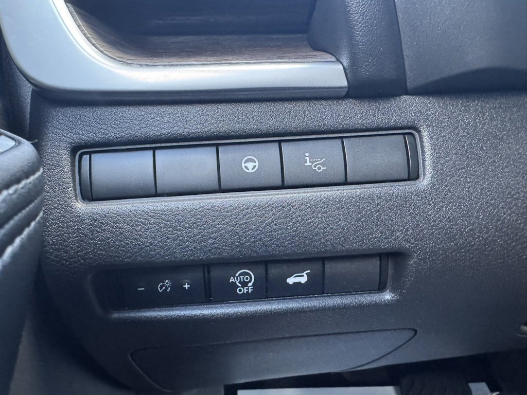 New 2026 Nissan Rogue Platinum image 24
