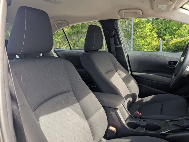Used 2025 Toyota Corolla LE FWD image 34