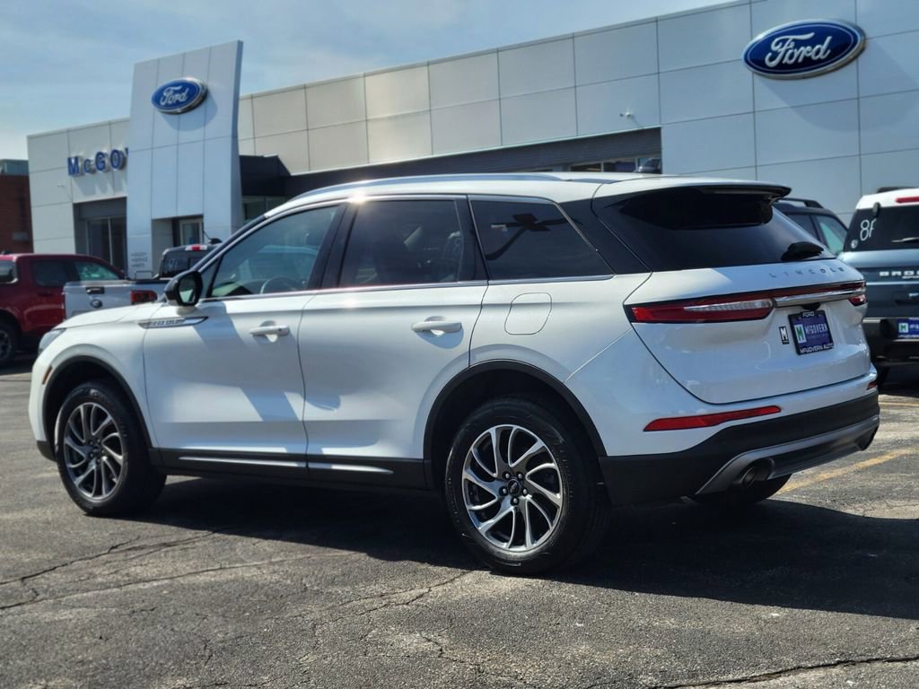 Used 2022 Lincoln Corsair AWD w/ Equipment Group 101A image 3