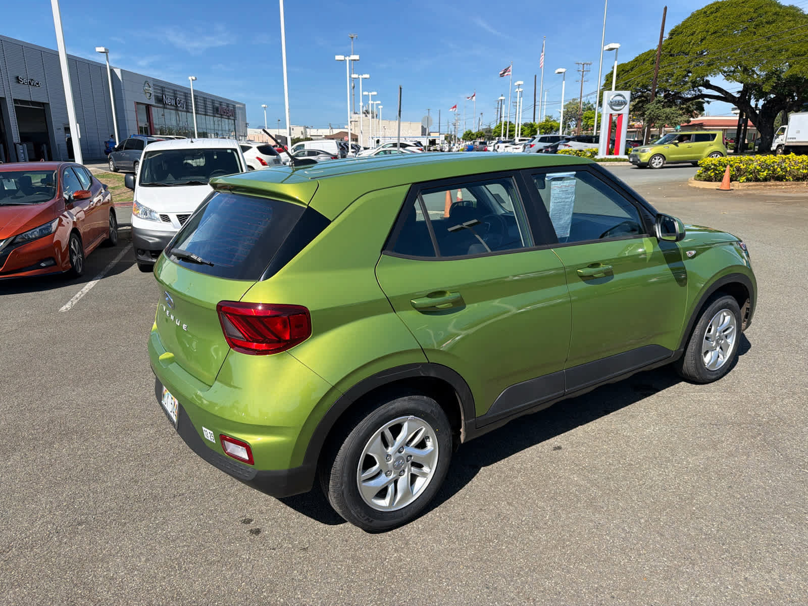 Used 2023 Hyundai Venue SE w/ Cargo Package image 3