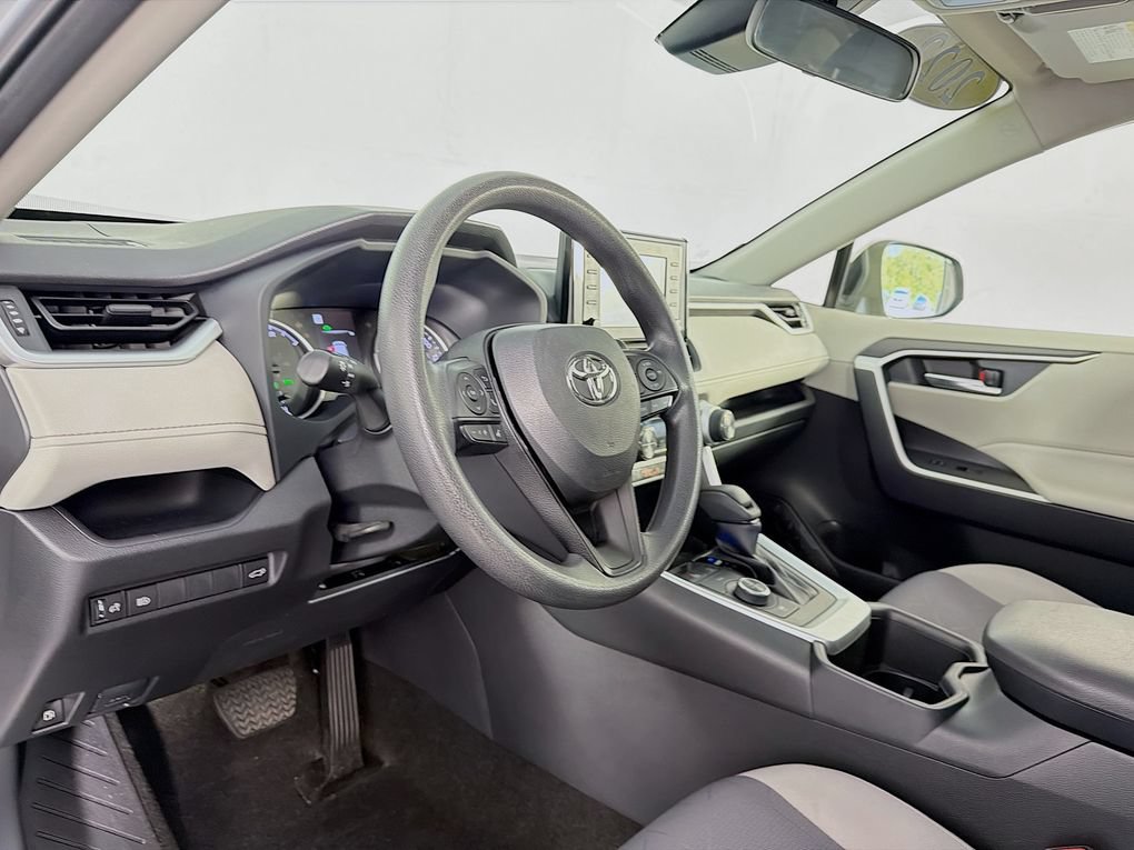 Used 2022 Toyota RAV4 XLE w/ Convenience Package AWD/4WD image 14