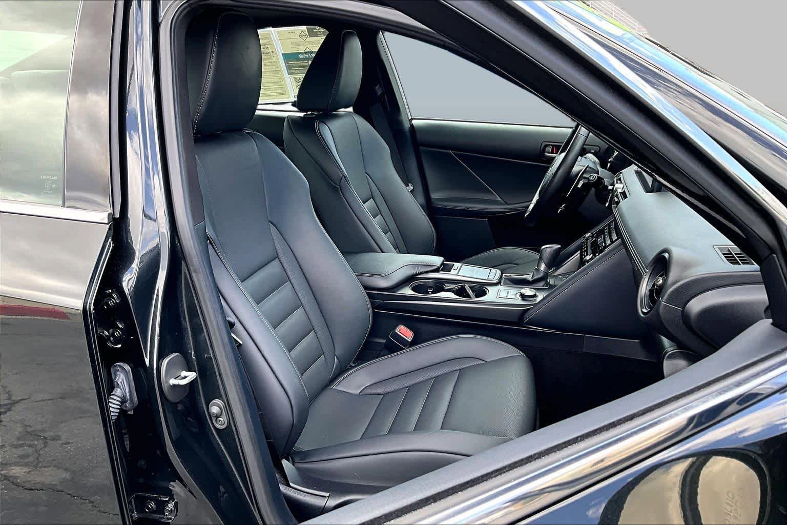 Used 2023 Lexus IS 350 F Sport w/ Navigation Package RWD image 9
