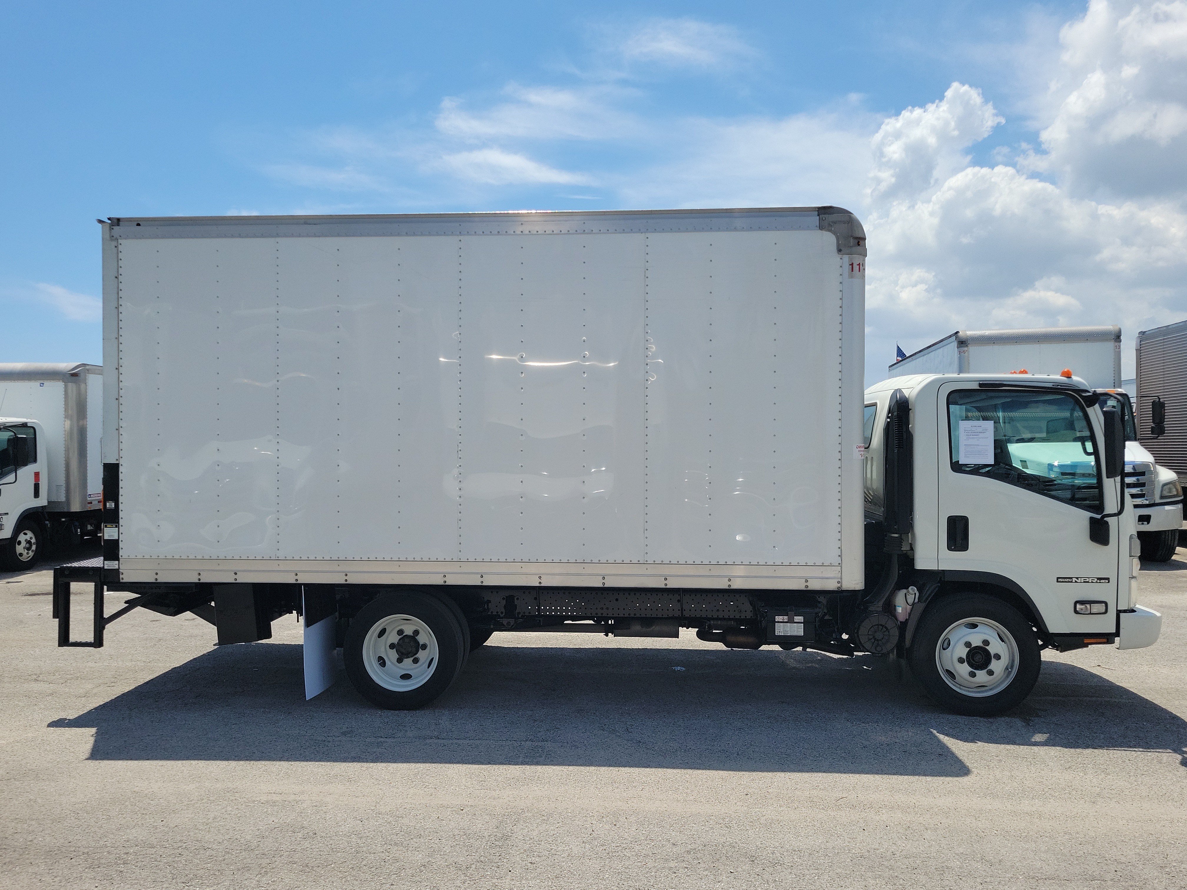 Used 2024 Isuzu NPR RWD image 2