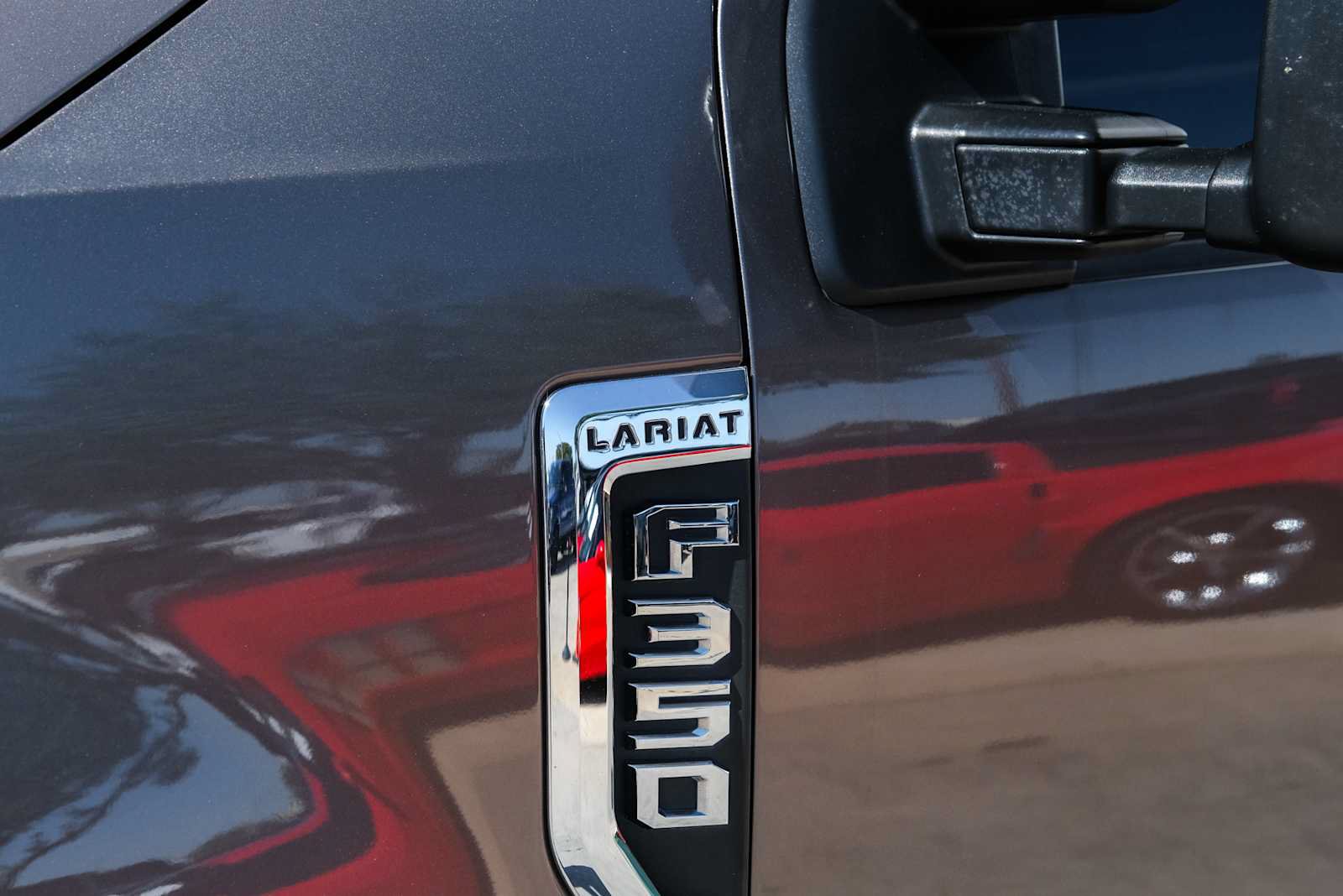 Used 2022 Ford F350 Lariat w/ Lariat Ultimate Package AWD/4WD image 3