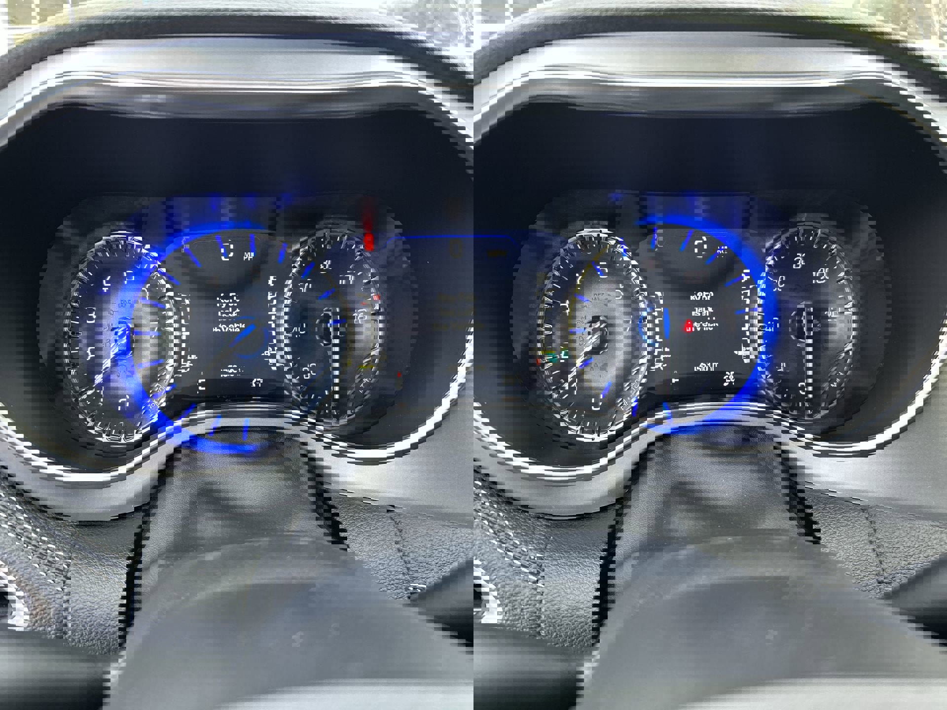 Used 2025 Chrysler Pacifica Limited image 15