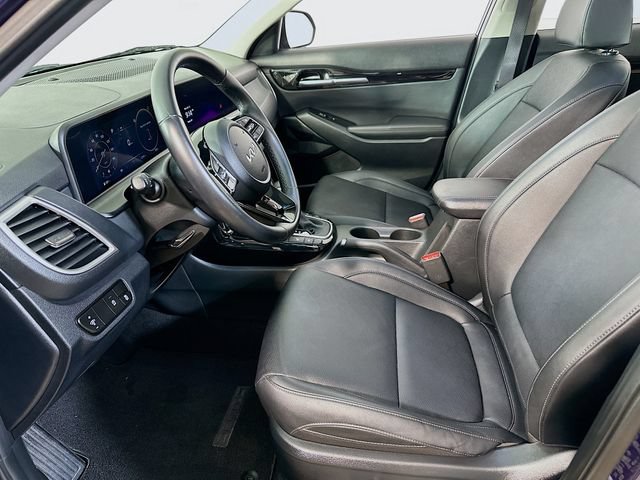 Used 2024 Kia Seltos EX AWD/4WD image 10