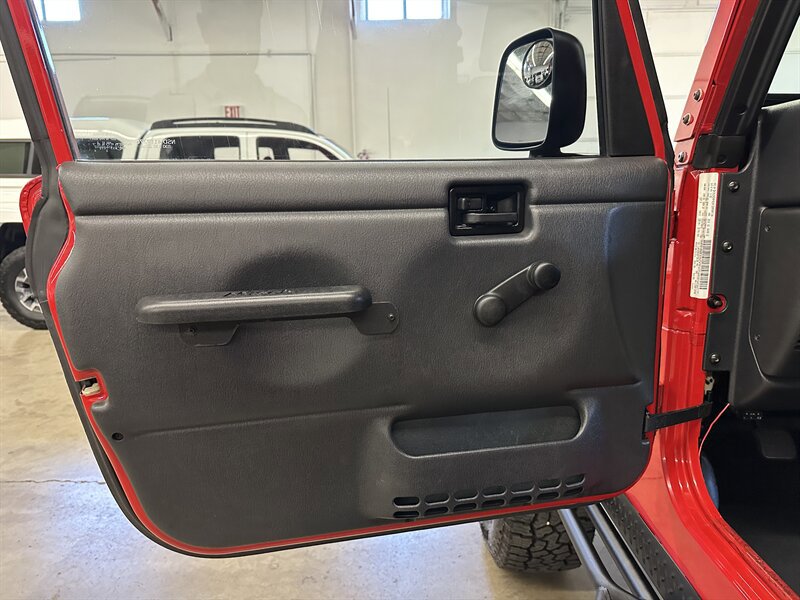 Used 2006 Jeep Wrangler X AWD/4WD image 25