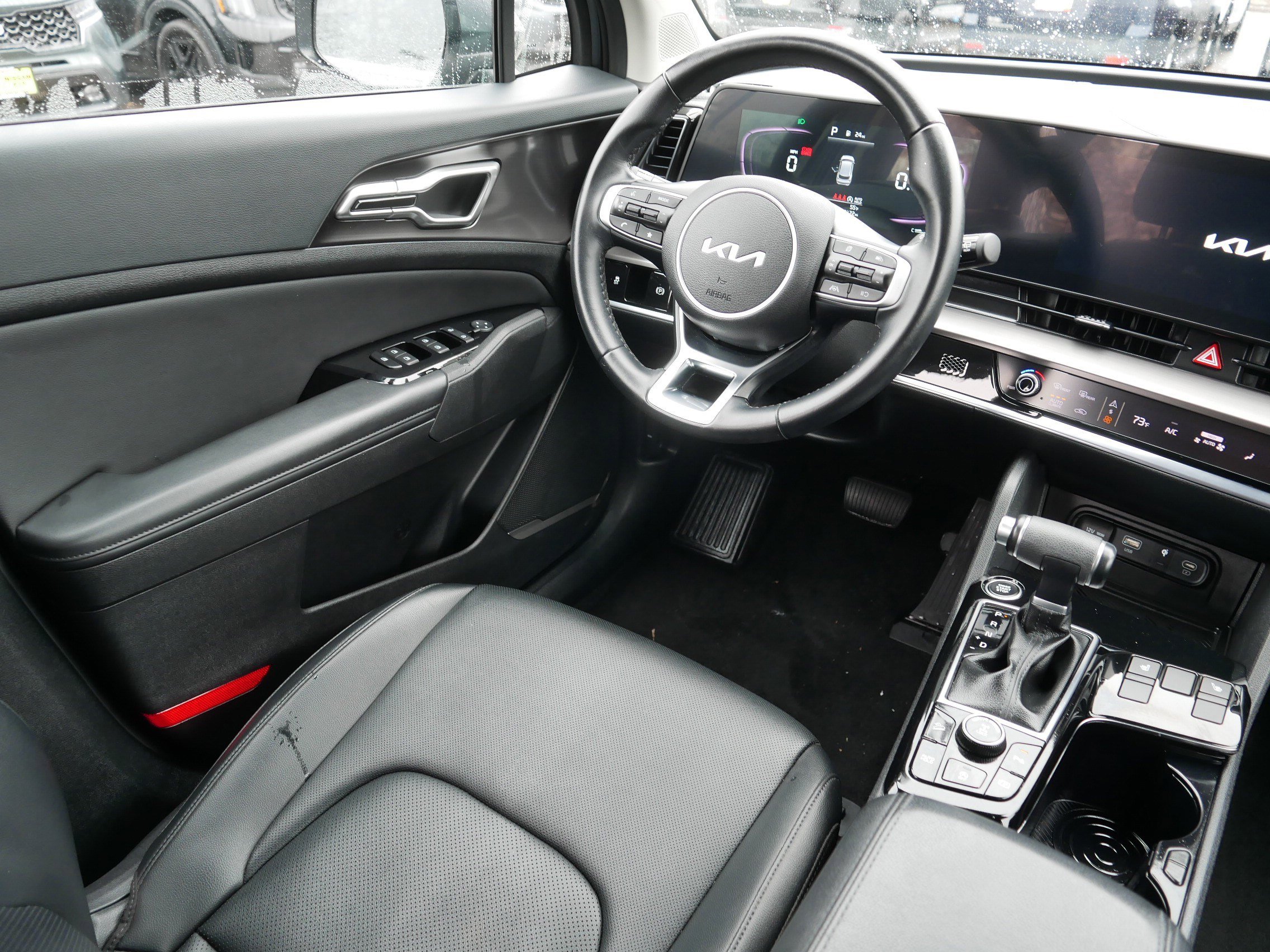 Certified 2024 Kia Sportage EX image 9