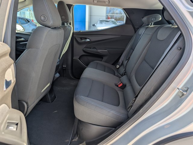 Used 2023 Chevrolet Bolt EUV LT w/ Comfort Package image 15