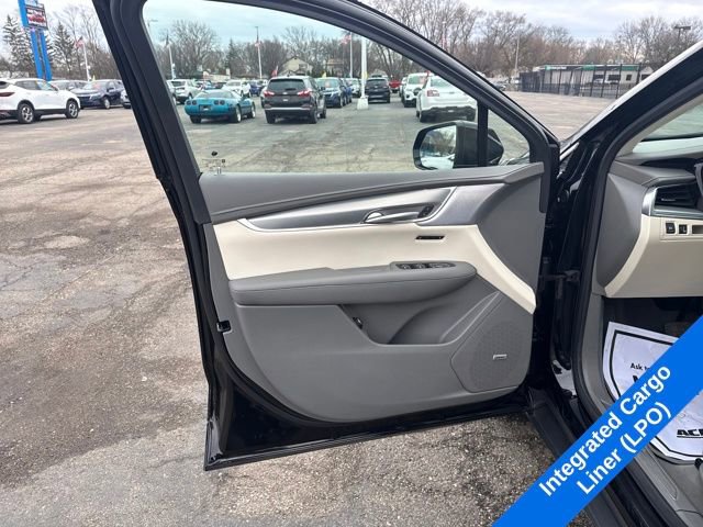Used 2025 Cadillac XT5 Premium Luxury w/ LPO, Floor Liner Package image 11