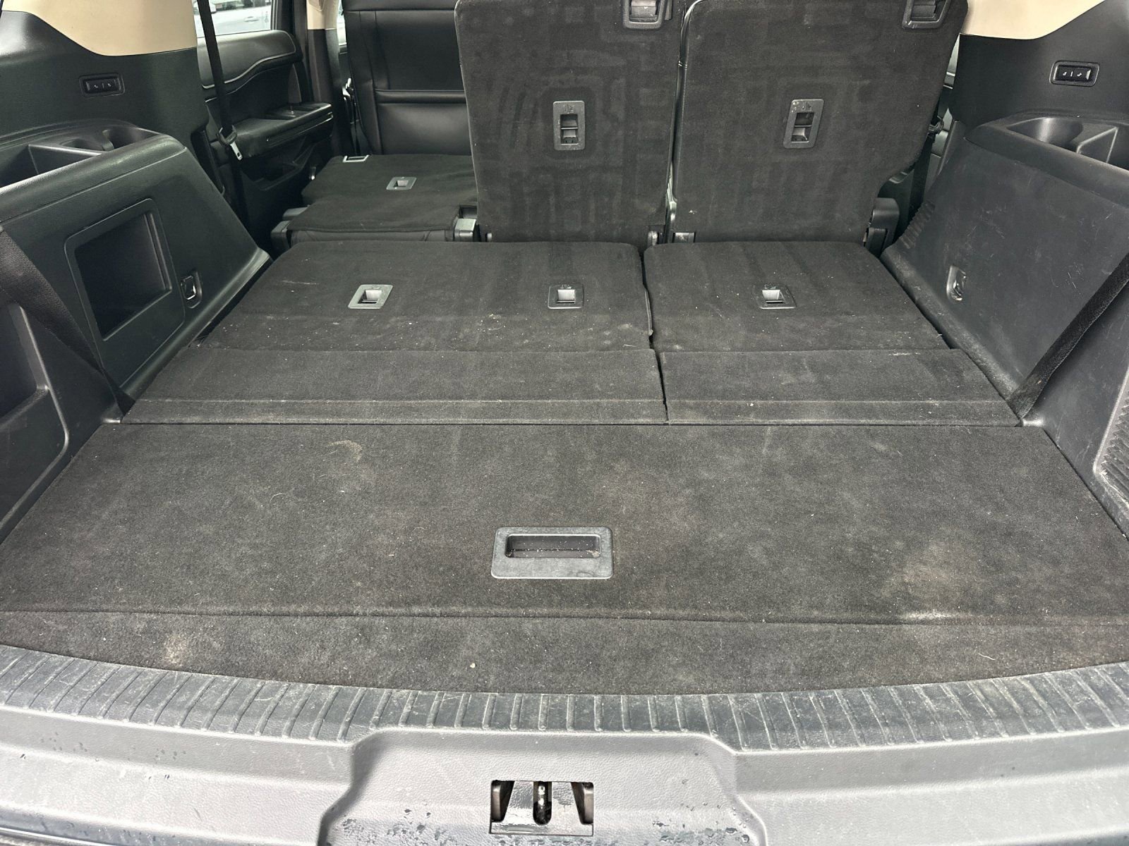 Used 2022 Ford Expedition XLT w/ Equipment Group 202A image 14