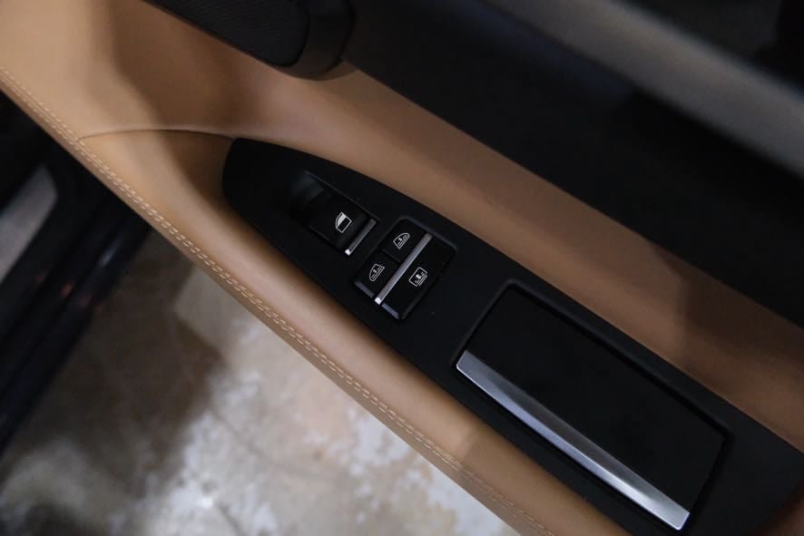 Used 2015 BMW 750Li xDrive AWD/4WD image 28