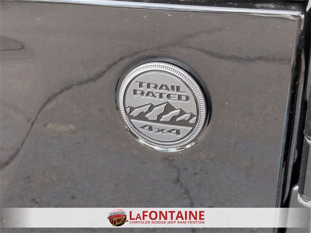 New 2025 Jeep Gladiator Sport image 10