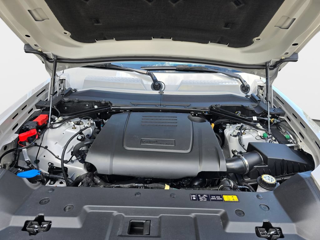 New 2026 Land Rover Defender 110 S AWD/4WD image 32