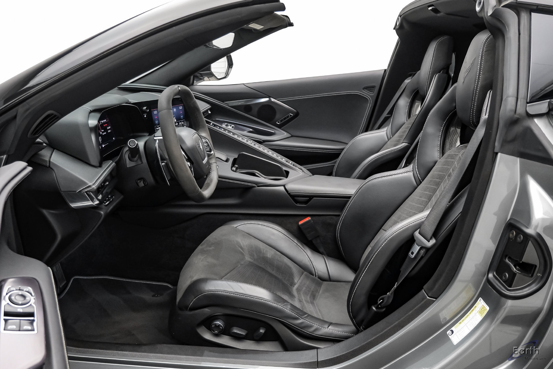 Used 2023 Chevrolet Corvette Stingray Preferred Cpe w/ Z51 Performance Package RWD image 47