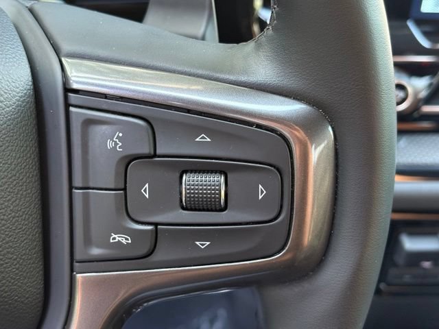 Used 2023 Chevrolet Silverado 1500 ZR2 w/ Technology Package AWD/4WD image 32