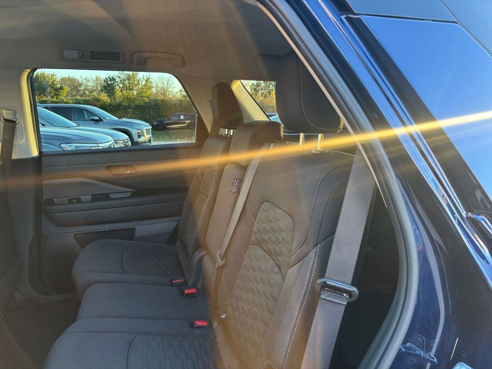 Used 2025 Nissan Pathfinder SV image 36