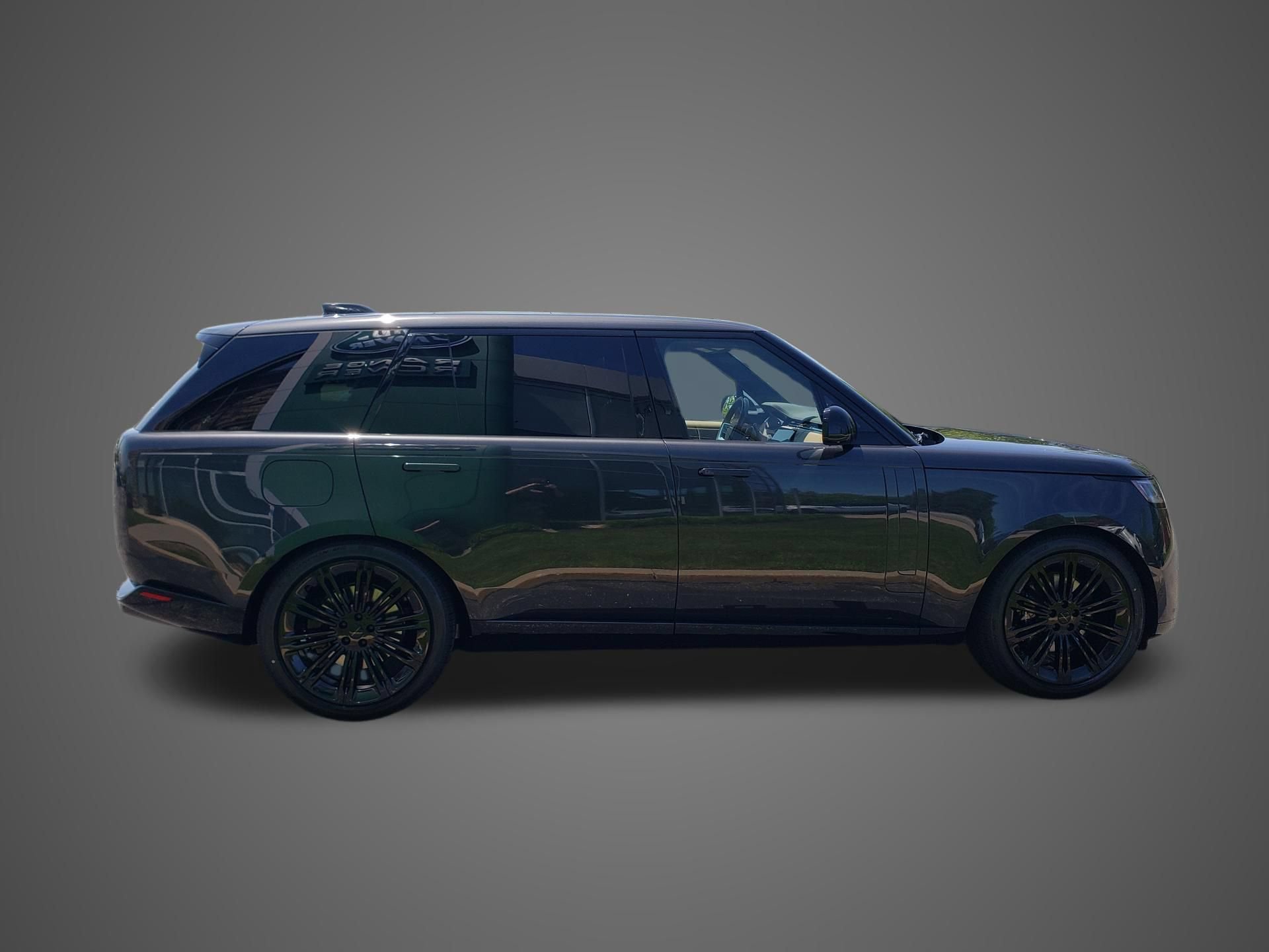 New 2026 Land Rover Range Rover Long Wheelbase SE AWD/4WD image 4