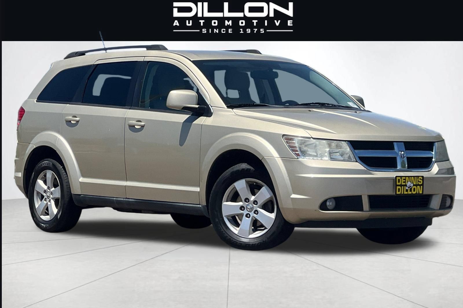Used 2010 Dodge Journey SXT w/ Flexible Seating Group FWD image 1