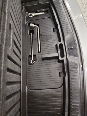 Used 2013 MAZDA MAZDA5 Grand Touring FWD image 40