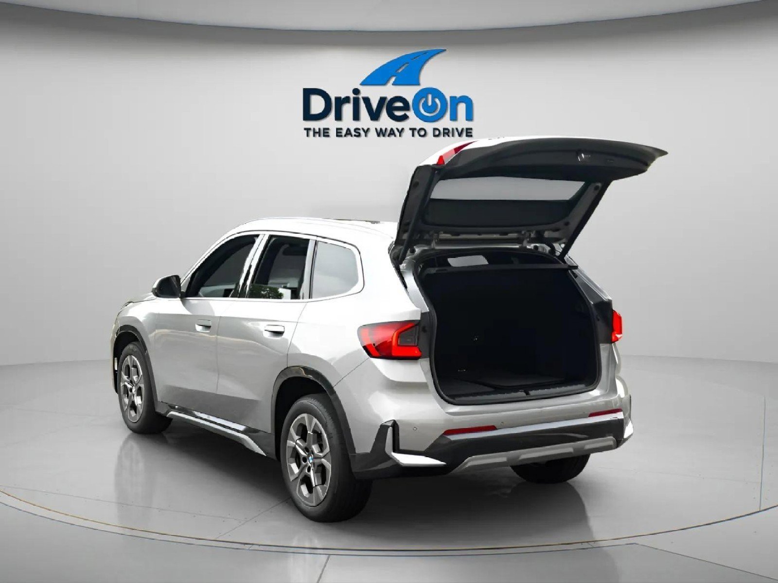 Used 2025 BMW X1 xDrive28i image 5